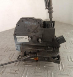 Serrure avant droit RENAULT CLIO 4