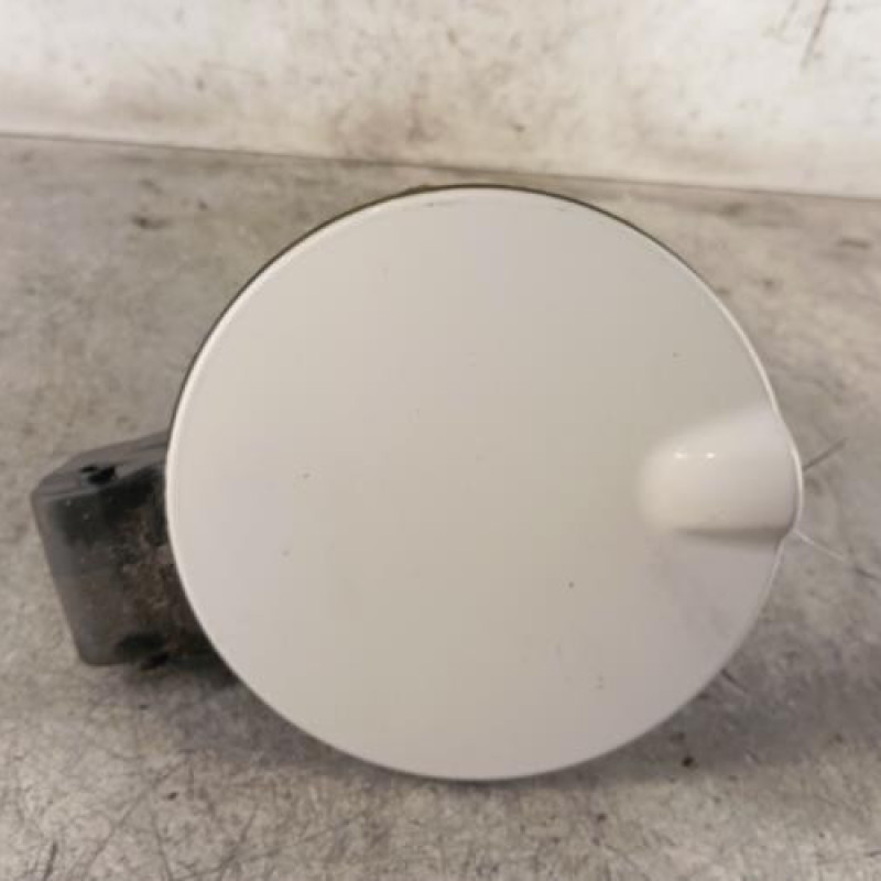 Trappe d'essence SKODA FABIA 2 Trappe d'essence SKODA FABIA 2