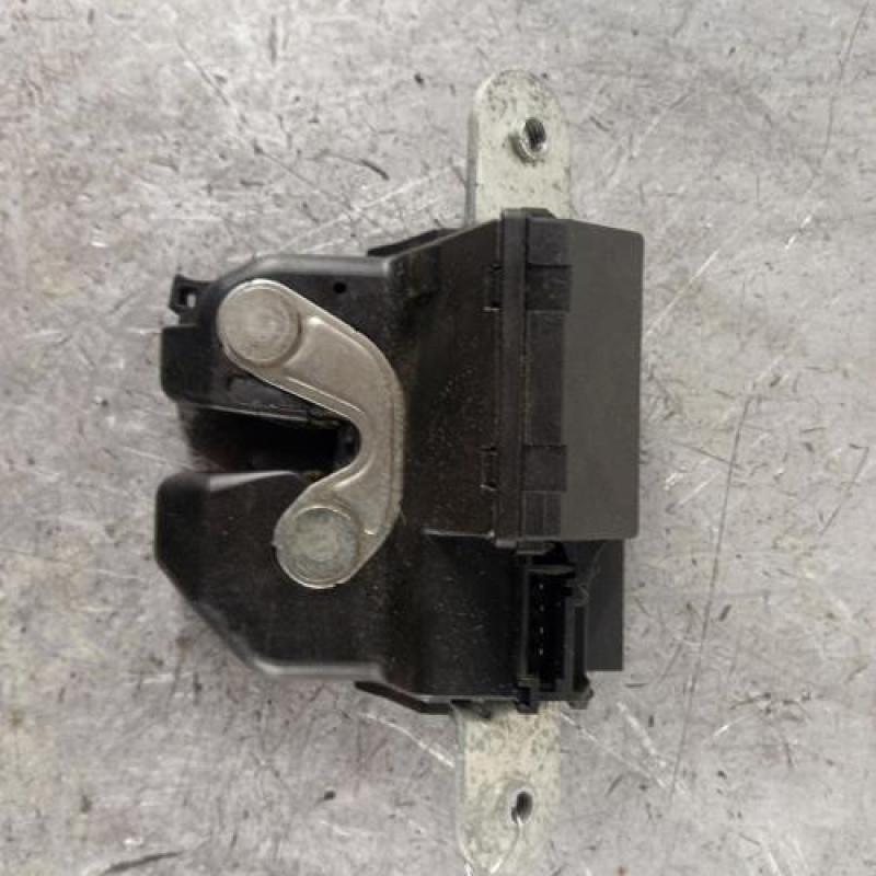 Serrure de hayon ALFA ROMEO GIULIETTA 2 Serrure de hayon ALFA ROMEO GIULIETTA 2