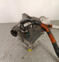 Compresseur clim RENAULT CAPTUR 2 Photo n°4