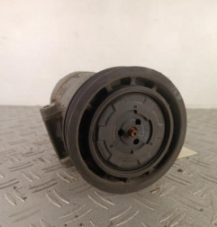 Compresseur clim RENAULT SCENIC 3 Photo n°3