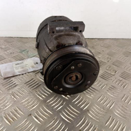 Compresseur clim RENAULT SCENIC 1 Photo n°1