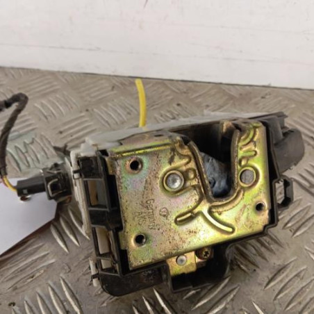 Serrure avant droit VOLKSWAGEN GOLF 3