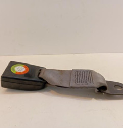 Attache ceinture avant droit RENAULT MASTER 2