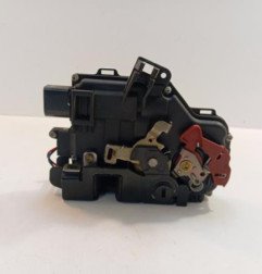 Serrure arriere droit AUDI A4 2 Photo n°1