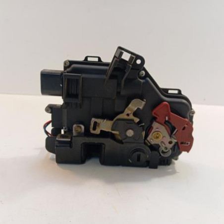 Serrure arriere droit AUDI A4 2 Photo n°1