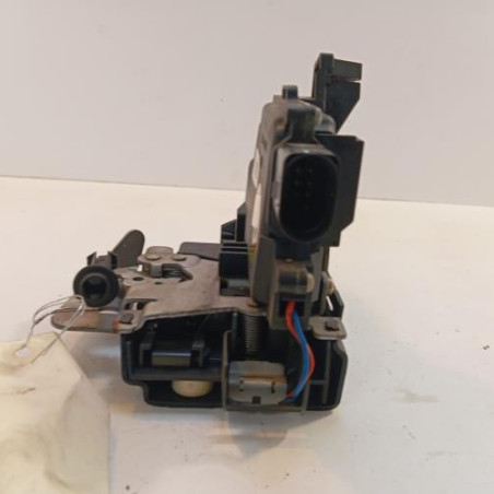 Serrure avant droit AUDI A4 2