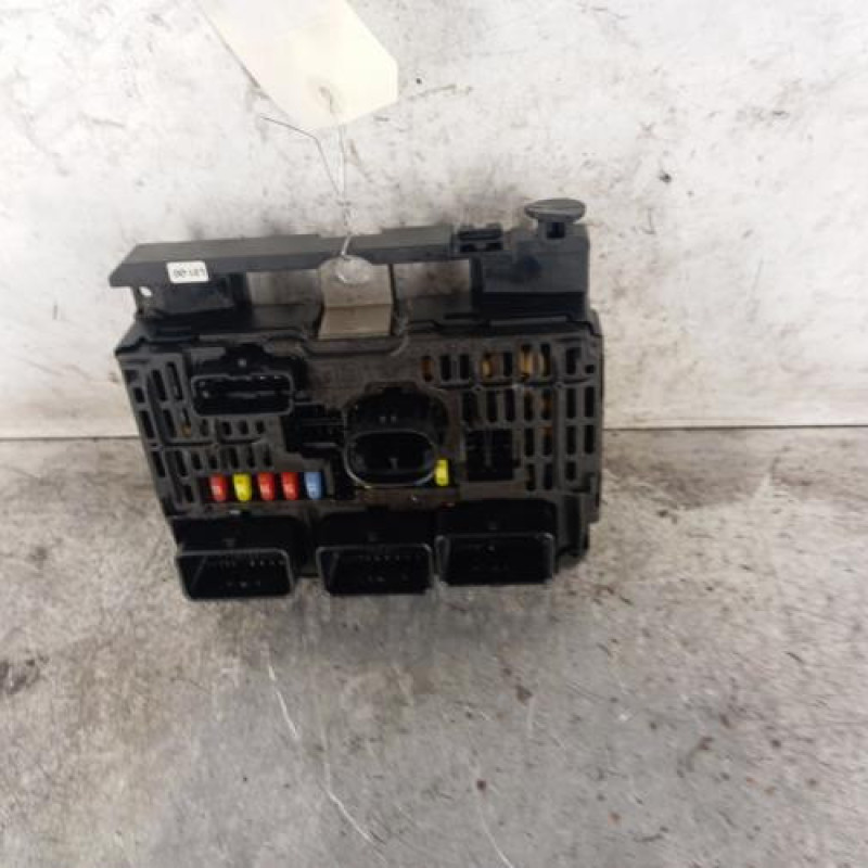 Boitier servitude moteur (BSM) PEUGEOT 407 Boitier servitude moteur (BSM) PEUGEOT 407