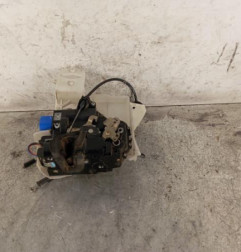 Serrure avant droit VOLKSWAGEN POLO 4