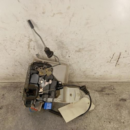 Serrure avant gauche VOLKSWAGEN POLO 4