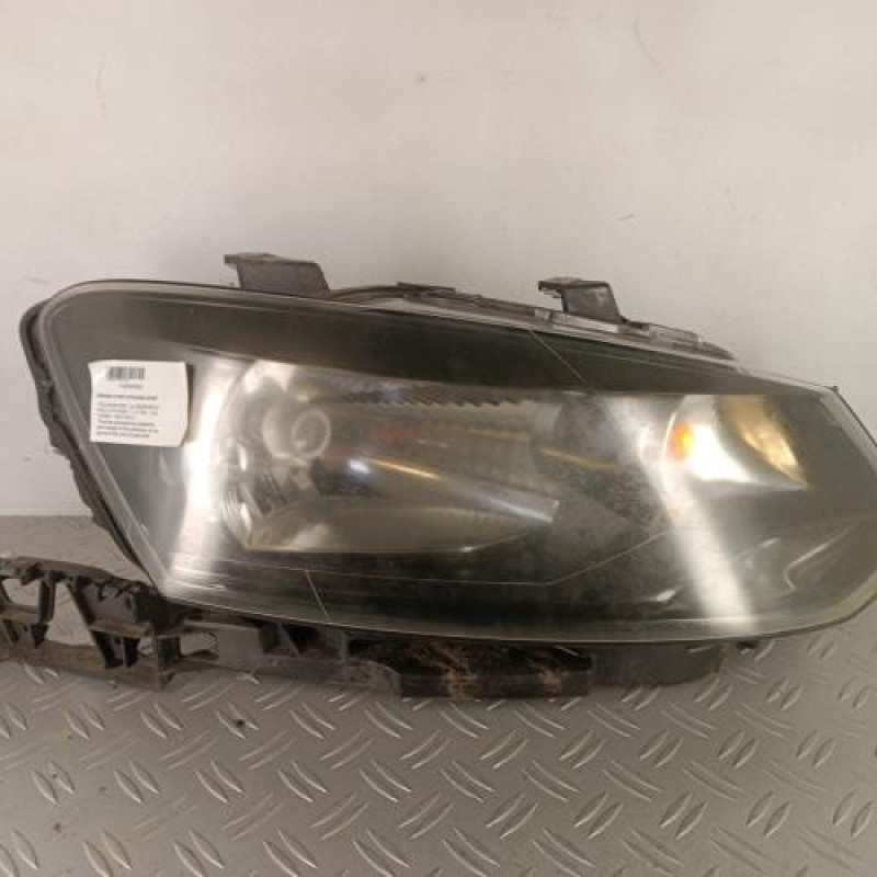Optique avant principal droit (feux)(phare) VOLKSWAGEN POLO 5