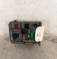 Porte fusible CITROEN C4 CACTUS