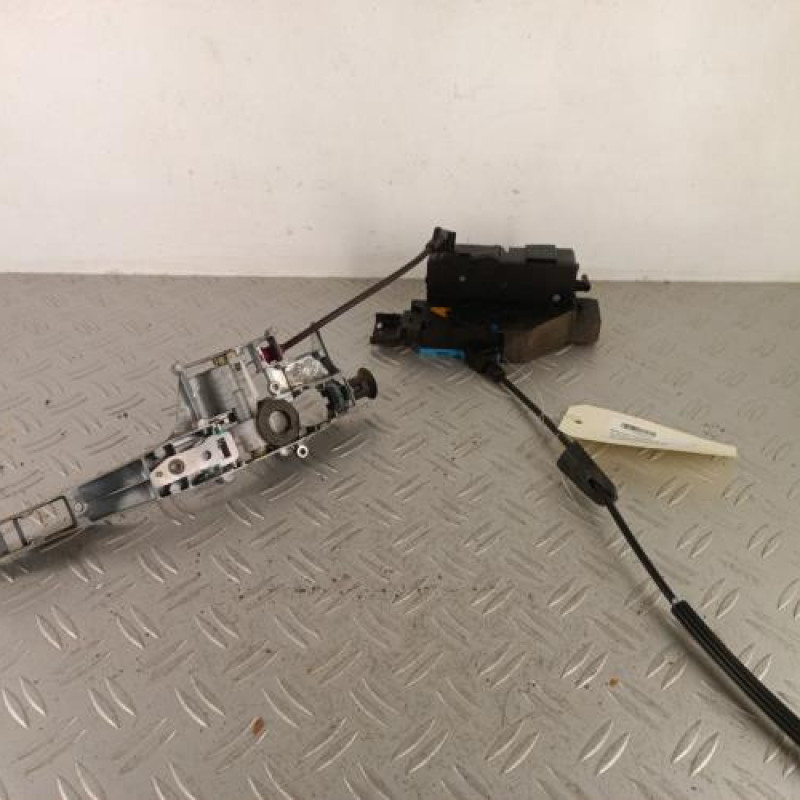Serrure arriere droit CITROEN C3 PICASSO Serrure arriere droit CITROEN C3 PICASSO