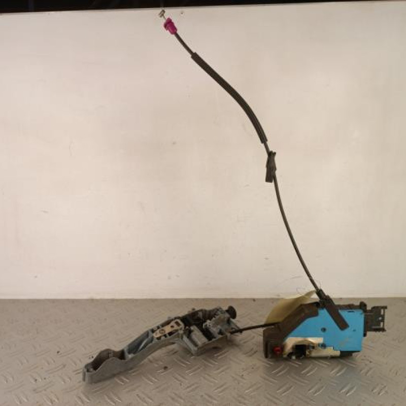 Serrure arriere gauche CITROEN C3 PICASSO Serrure arriere gauche CITROEN C3 PICASSO