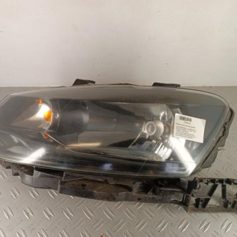 Optique avant principal gauche (feux)(phare) VOLKSWAGEN POLO 5