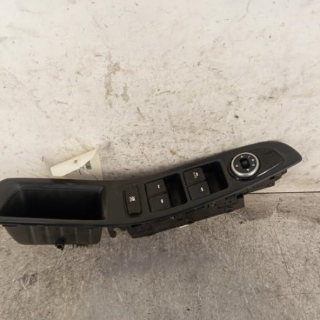 Interrupteur de leve vitre avant gauche HYUNDAI I 20 2 Photo n°1