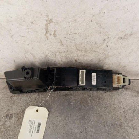 Interrupteur de leve vitre avant gauche HYUNDAI I 20 2