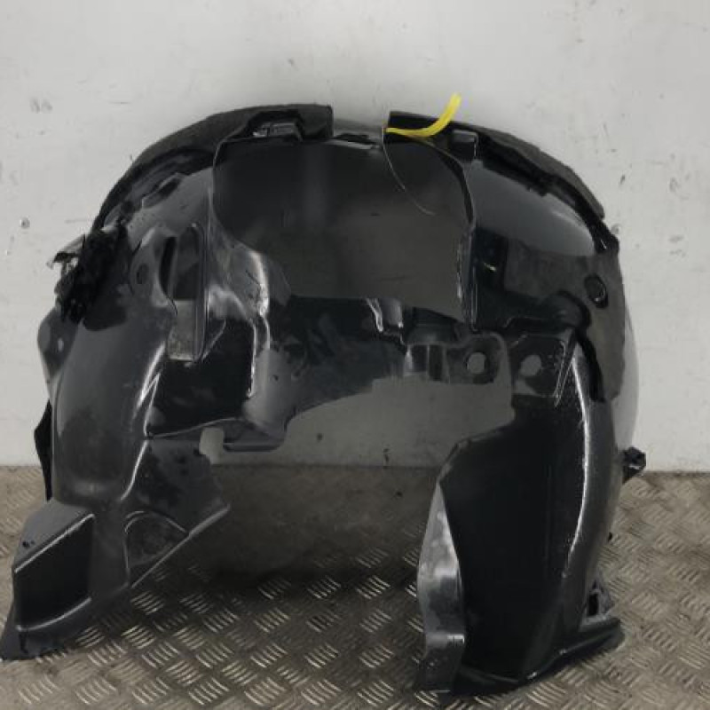 Pare boue avant gauche RENAULT CLIO 4 Pare boue avant gauche RENAULT CLIO 4