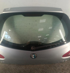 Malle/Hayon arriere ALFA ROMEO 147 Photo n°1