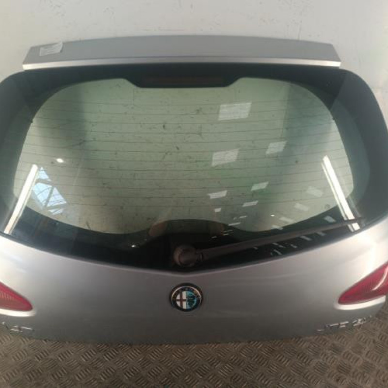 Malle/Hayon arriere ALFA ROMEO 147