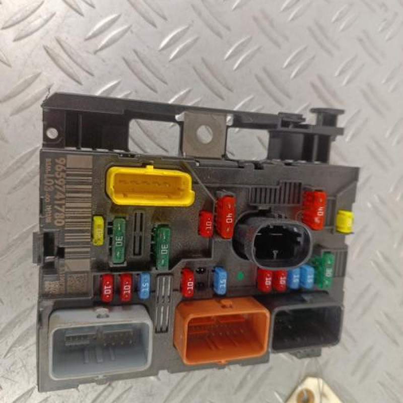 Boitier servitude moteur (BSM) CITROEN C3 1 Boitier servitude moteur (BSM) CITROEN C3 1