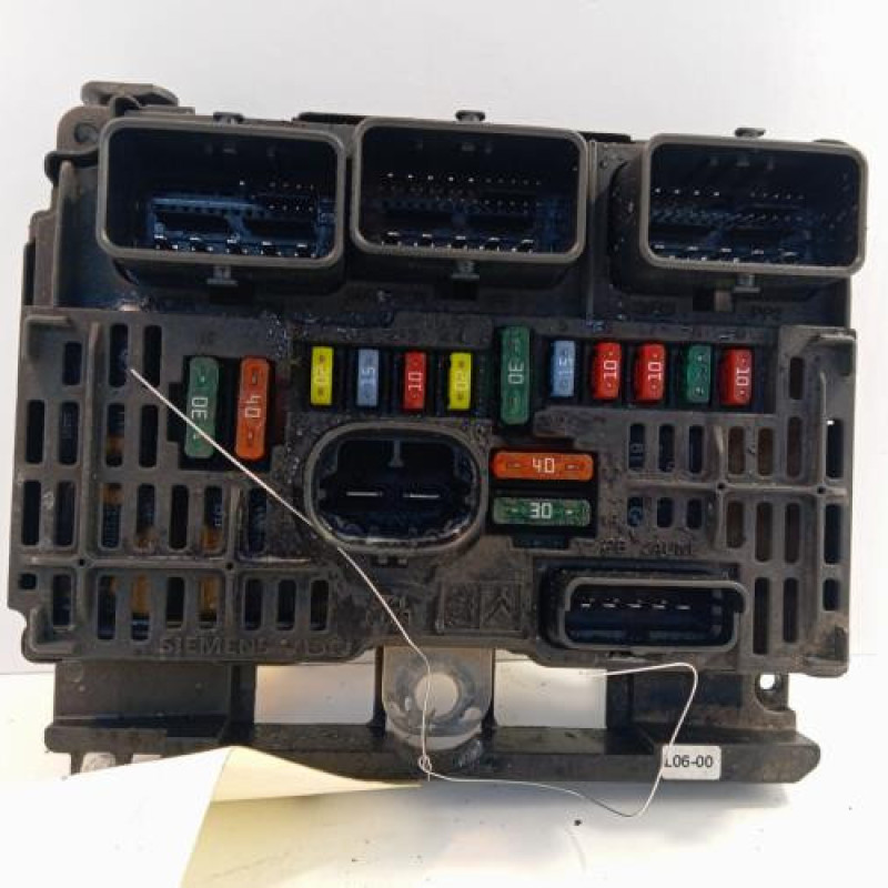 Boitier servitude moteur (BSM) CITROEN C4 1 Boitier servitude moteur (BSM) CITROEN C4 1