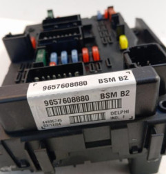 Boitier servitude moteur (BSM) PEUGEOT 206