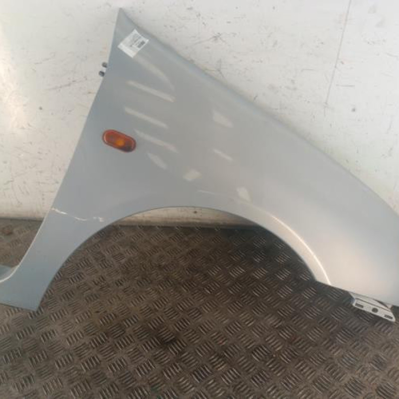 Aile avant droit RENAULT CLIO 2
