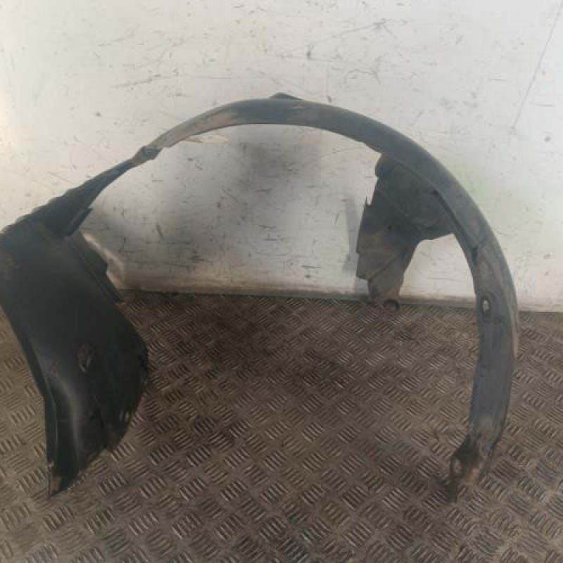 Pare boue avant gauche RENAULT CLIO 2