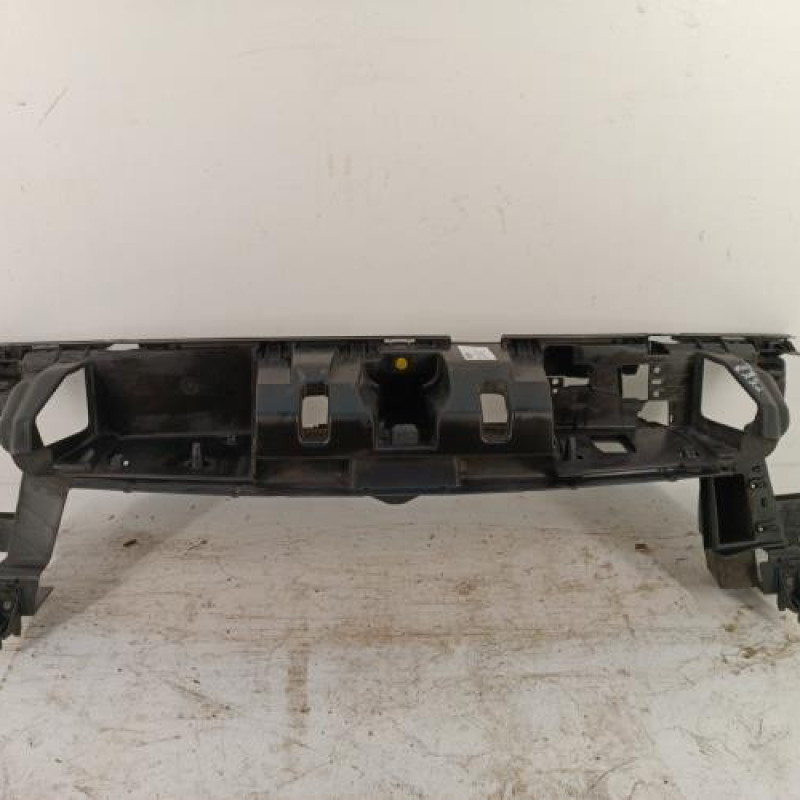 Support de pare chocs avant PEUGEOT 3008 1
