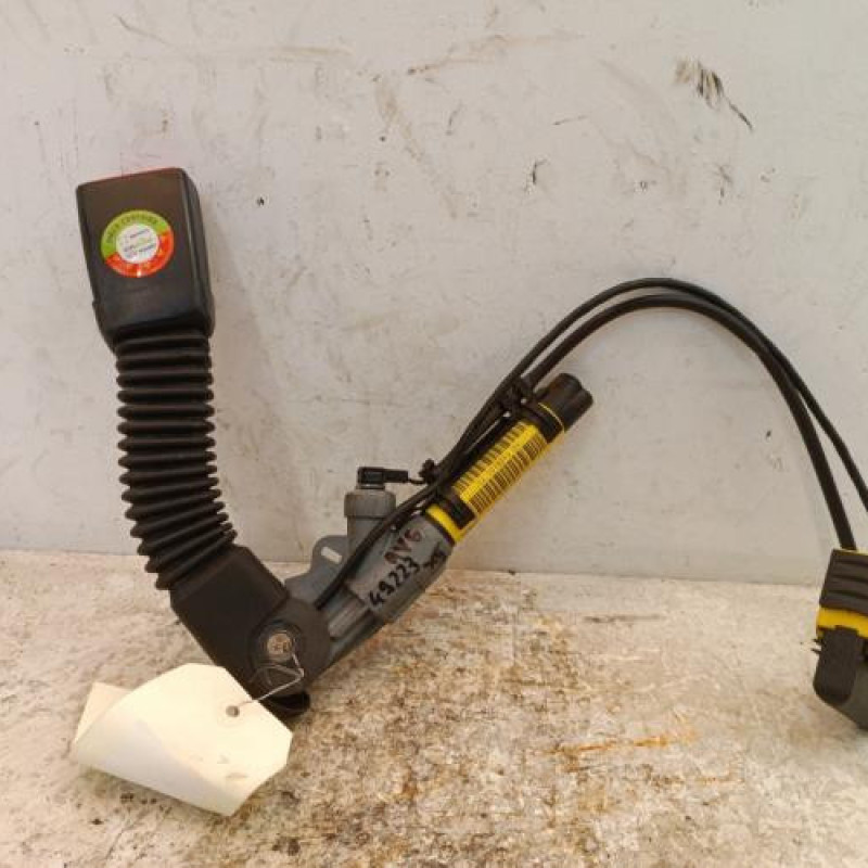 Attache ceinture avant gauche BMW X5 E53