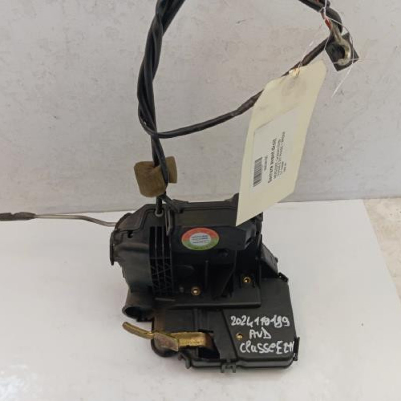 Serrure avant droit MERCEDES CLASSE E 211 Serrure avant droit MERCEDES CLASSE E 211