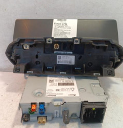 Ecran GPS PEUGEOT 208 2