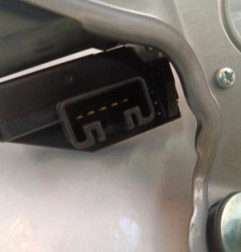 Moteur essuie glace arriere TOYOTA AVENSIS 3 Photo n°3