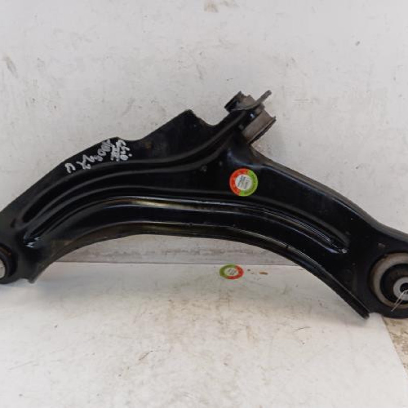 Triangle avant gauche RENAULT CLIO 4 Triangle avant gauche RENAULT CLIO 4