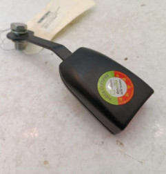 Attache ceinture centrale avant IVECO DAILY 6