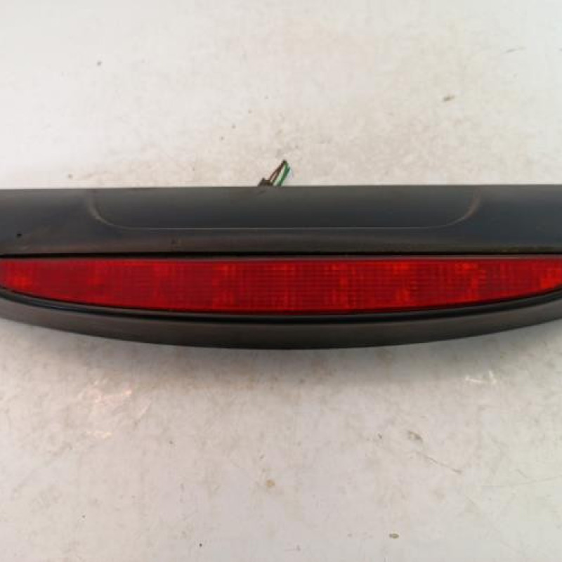 Feu arriere stop central IVECO DAILY 6 Feu arriere stop central IVECO DAILY 6