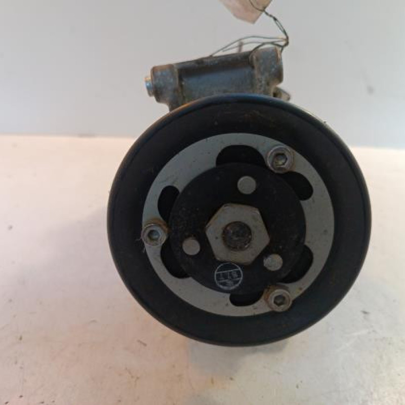 Compresseur clim AUDI A3 3 Compresseur clim AUDI A3 3
