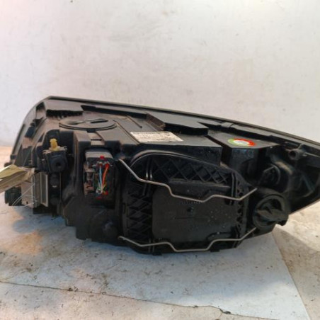 Optique avant principal droit (feux)(phare) VOLVO V 50