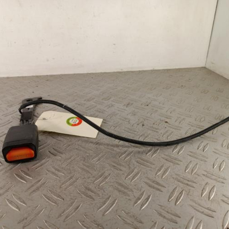 Attache ceinture avant droit HYUNDAI IX 35