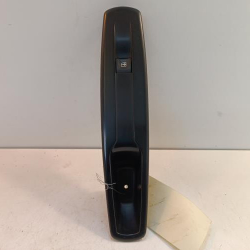 Interrupteur de leve vitre avant droit RENAULT SCENIC 3