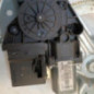 Moteur essuie glace avant droit RENAULT SCENIC 3