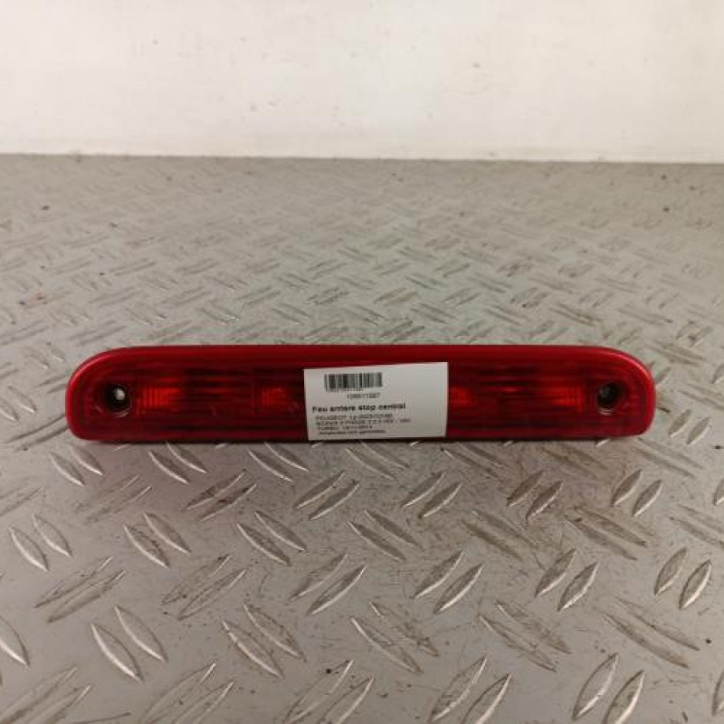 Feu arriere stop central PEUGEOT BOXER 3 Feu arriere stop central PEUGEOT BOXER 3