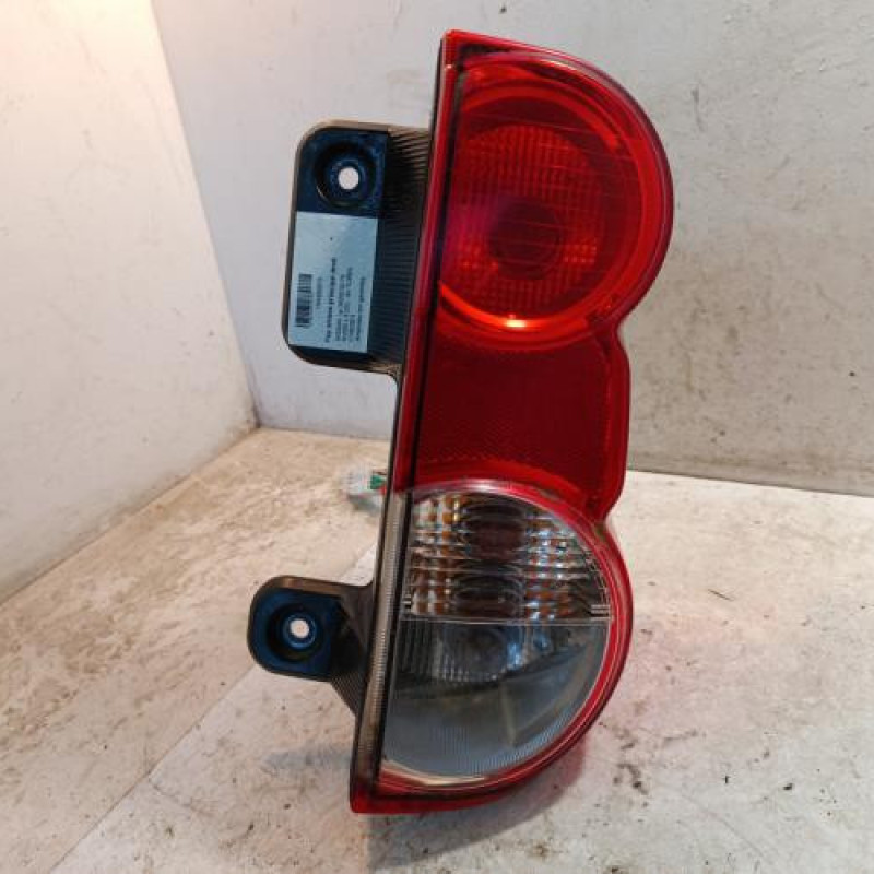 Feu arriere principal droit (feux) NISSAN NV200