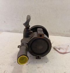 Pompe de direction RENAULT CLIO 2 Photo n°3
