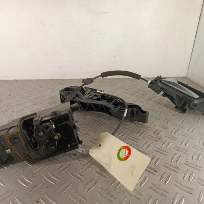 Serrure avant gauche PEUGEOT 308 2 Serrure avant gauche PEUGEOT 308 2