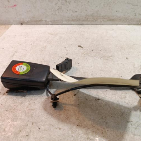 Attache ceinture avant gauche FORD KUGA 2