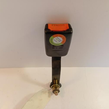 Attache ceinture avant droit NISSAN TERRANO 2