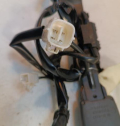 Attache ceinture avant gauche TOYOTA PRIUS 2 Photo n°3