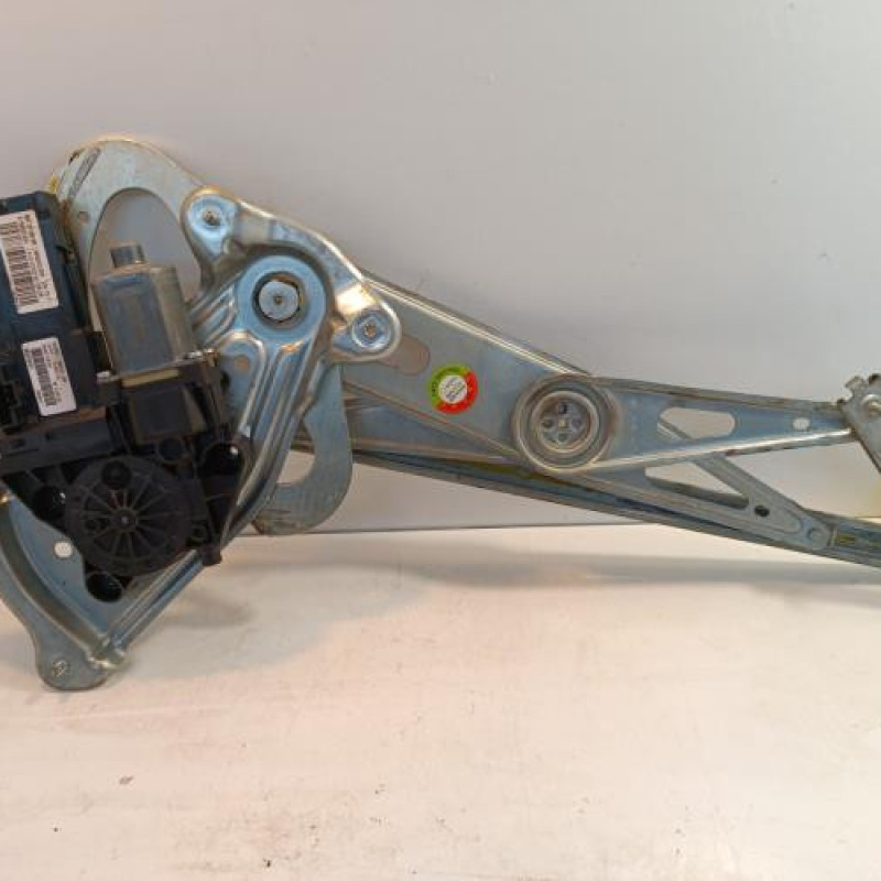 Leve vitre electrique avant gauche RENAULT SCENIC 3